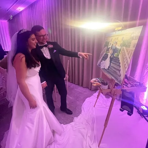 Romantic Live Wedding Painting with an Evening Reveal by Alice - Thumbnail 21