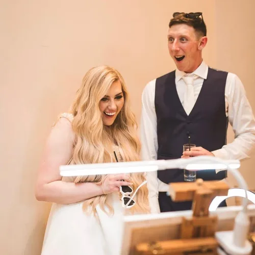 Live Wedding Painting By Roberta - Thumbnail 17