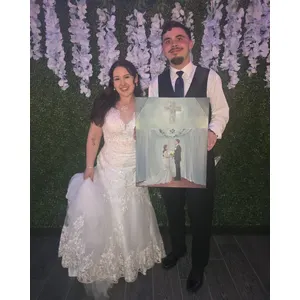 Realism-Focused Live Wedding Painting by Mabel - Thumbnail 3